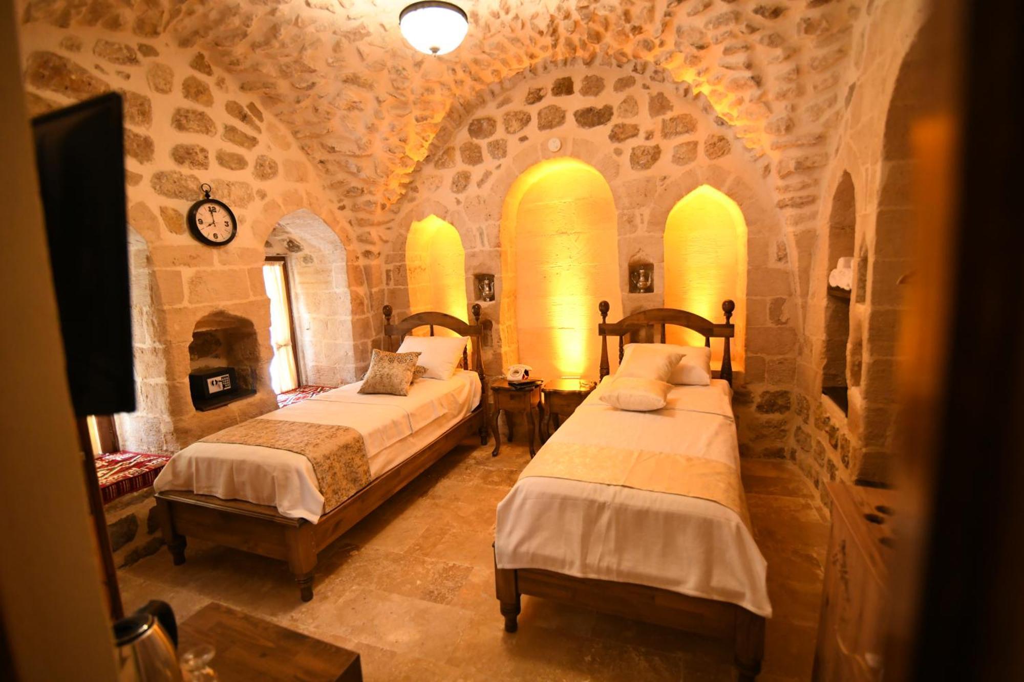 Hanedan Konagi Butik Otel 马尔丁 外观 照片