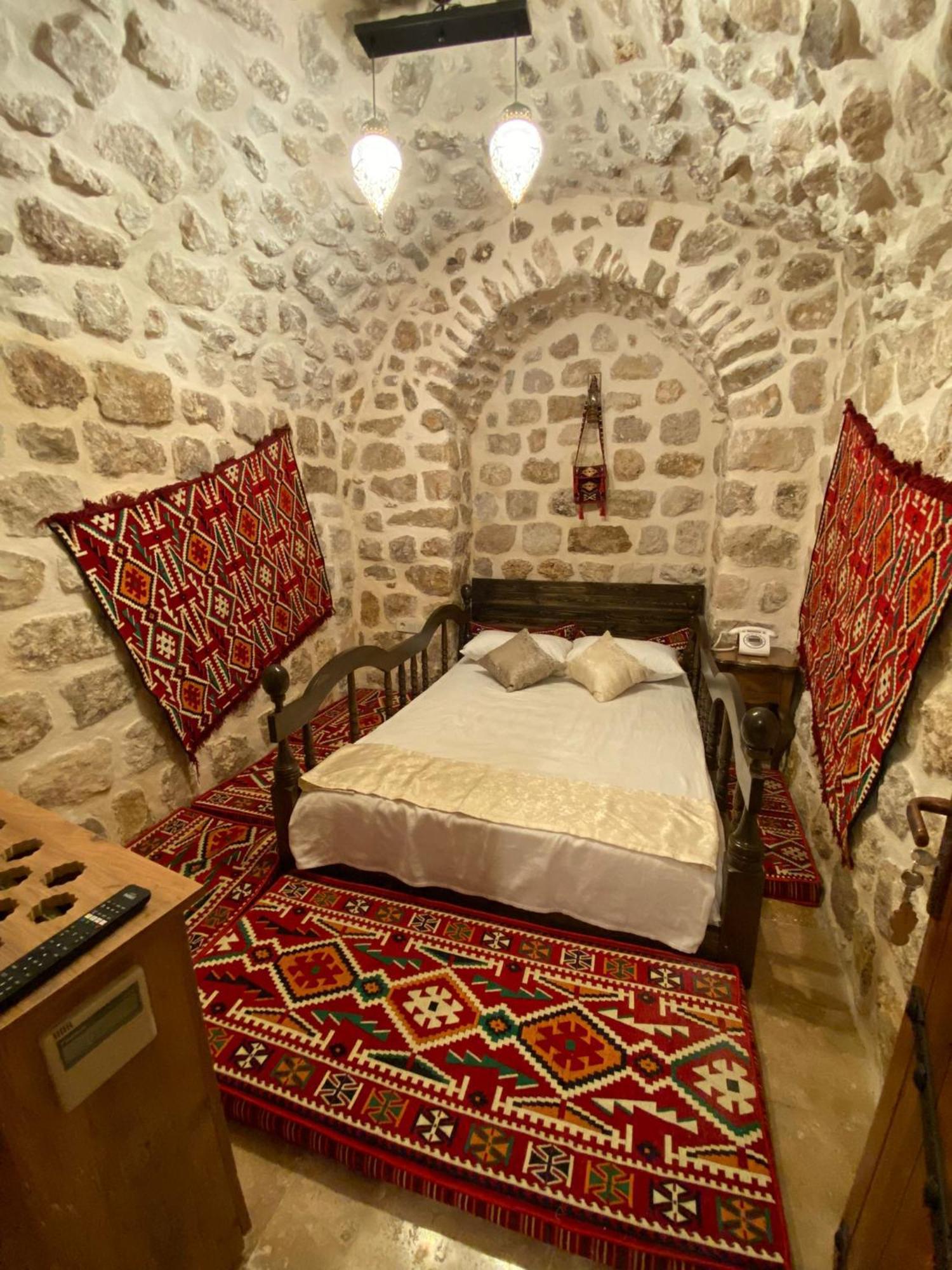 Hanedan Konagi Butik Otel 马尔丁 外观 照片